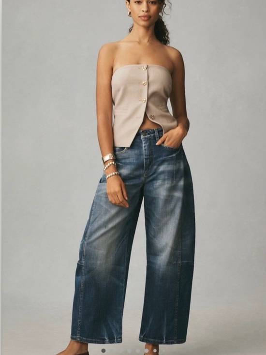 Pilcro Denim - Pilcro barrel jeans  Women's Jeans in light wash